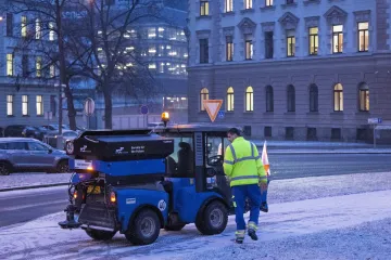 Sníh komplikuje dopravu