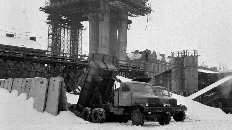 Stavba Nuselského mostu