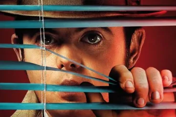 Detektiv Down – nádherné Breienovo zneužití Downova syndromu