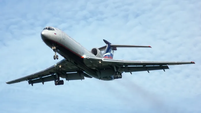Zprávy v 16: Pád ruského letadla Tu-154