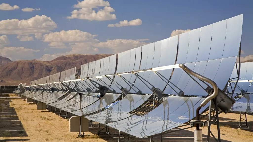 Solární park v poušti