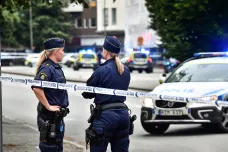 Policie ve švédském Malmö postřelila muže. Vyhrožoval cestujícím bombou