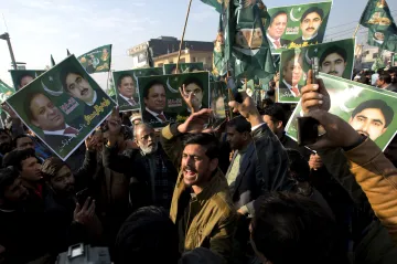 Pákistánský expremiér dostal sedm let vězení za korupci. Na začátku stály Panamské dokumenty