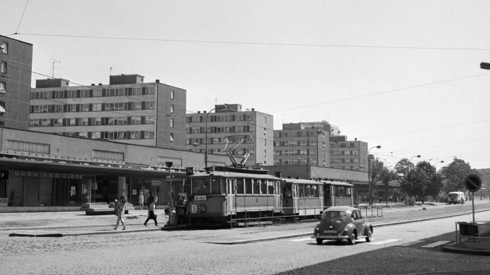 Po tramvajové trati Budějovickou ulicí na Kačerov přestaly jezdit tramvaje po otevření metra