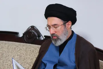 Shromáždění znalců vybralo nejvyšším duchovním vůdcem Íránu Modžtabu Chameneího