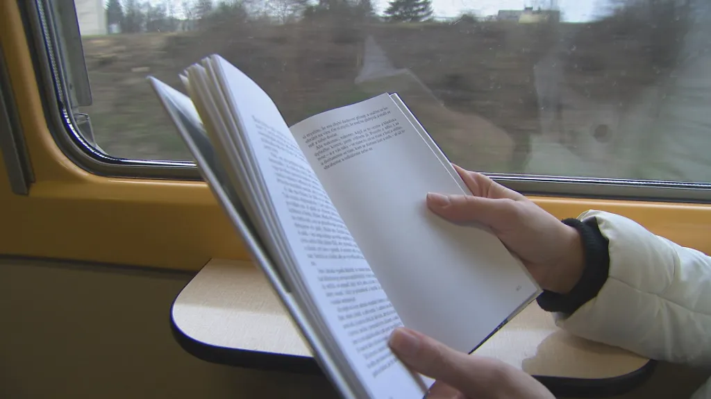 Projekt Kniha do vlaku se rozšiřuje na další nádraží