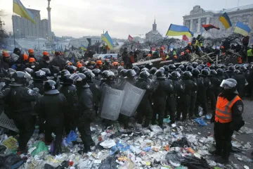 Policejní zákrok zavřel cestu k dialogu, hlásí opozice