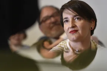 Kateřina Šafaříková z Respektu: Klasická investigace je v Bruselu téměř nemožná