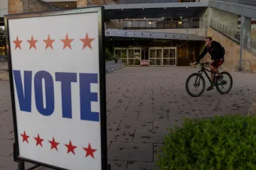 Americký nejvyšší soud dovolil Texasu použít překreslené volební obvody