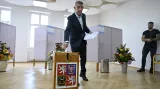 Předseda hnutí ANO Andrej Babiš odevzdal hlas v komunálních volbách