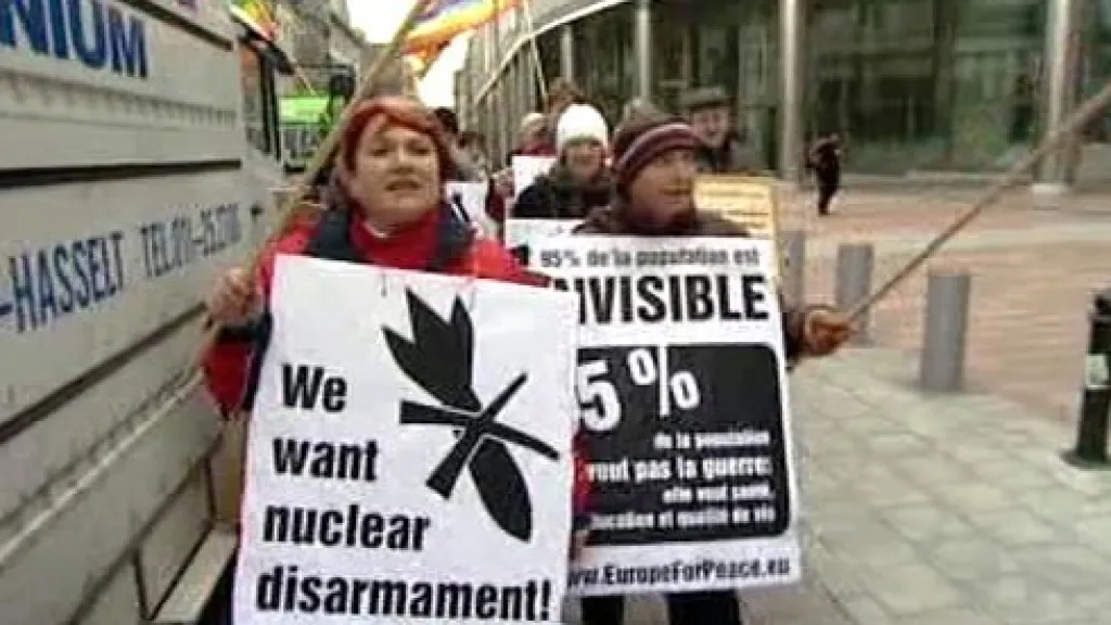 Protest proti radaru v Bruselu