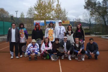 Poslední smeč aneb 1. maškarní tenis ve Vitíně