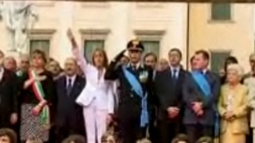 Hajlující italská ministryně Brambillová