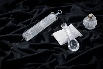 Heroin Crystal spojil umělce „zlatých devadesátých“