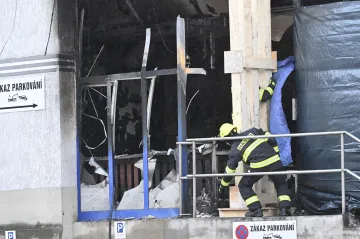 S přístřešky i hořáky je nutné dodržovat pravidla, říkají experti po požáru v Mostě