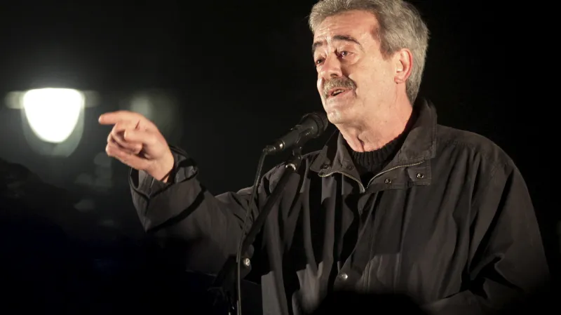 Bývalý černohorský prezident a premiér Momir Bulatovič na protestu proti NATO