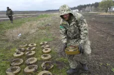 Rusko na Ukrajině nasadilo své nejmodernější miny. Zřejmě rozeznají i člověka od zvířete