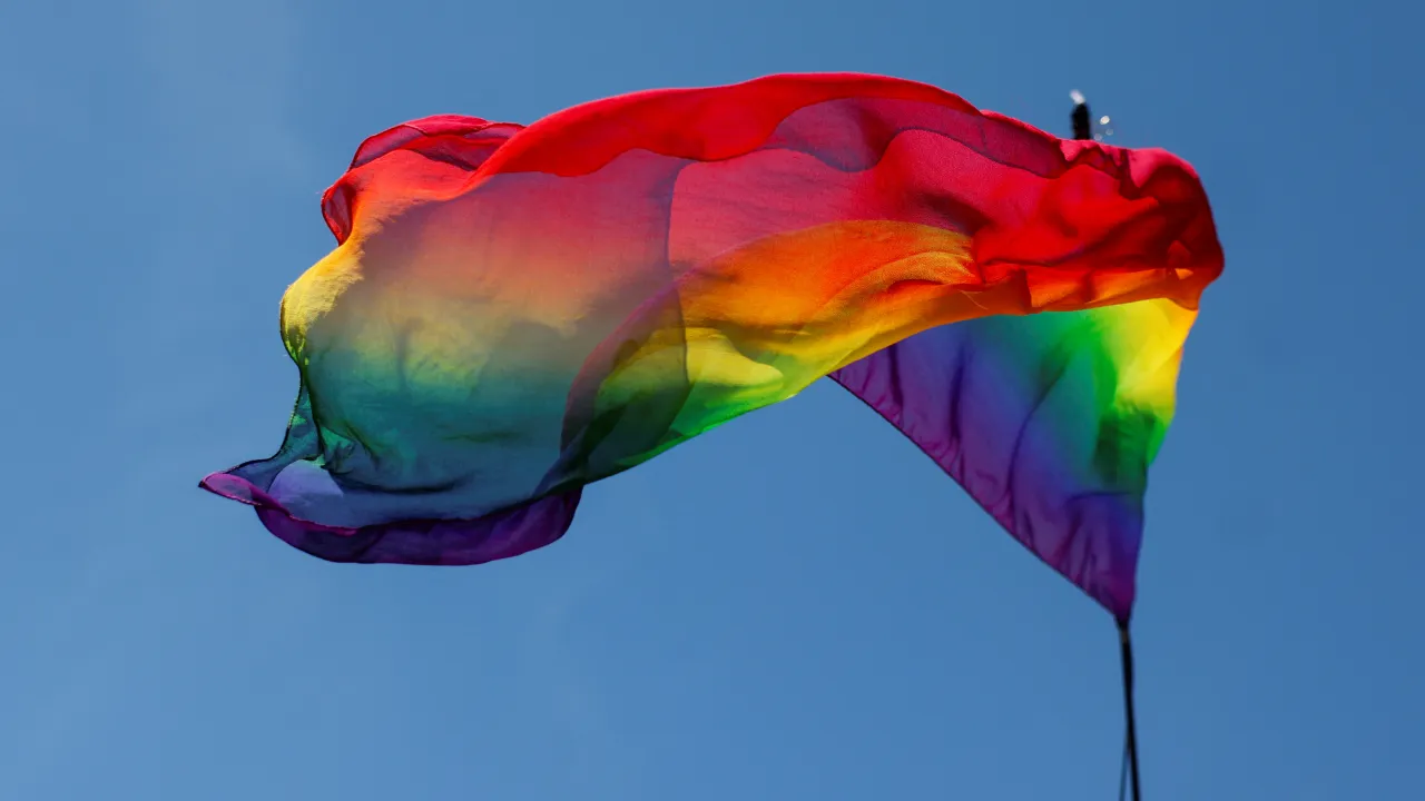 Bratislavou prošly průvody na podporu sexuálních menšin i tradičních rodin