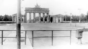 Braniborská brána v roce 1982