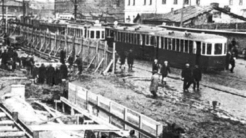 Stavba první linky moskevského metra