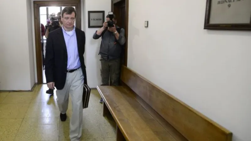 Zprávy: Rath bude ve své závěrečné řeči pokračovat zítra