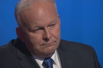 Krčál stáhne návrh na snížení dávek na bydlení. Chce počkat, až budou sociální byty