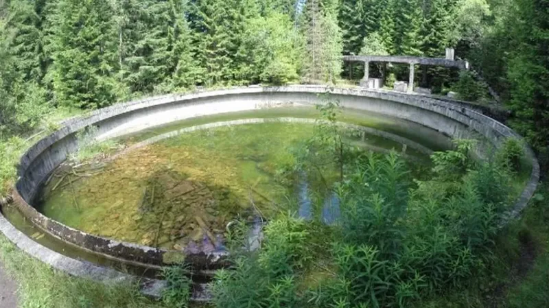 Opuštěný cínový důl v Rolavě