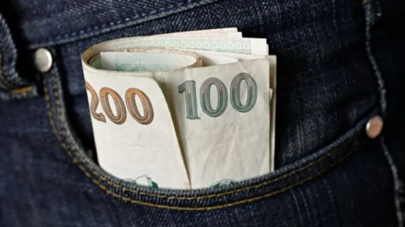 Průměrná mzda se zvýšila o 2,2 procenta