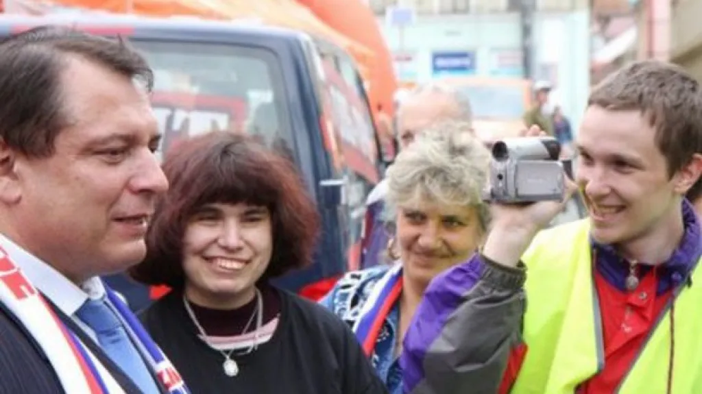 Pozemšťané, koho budete volit?