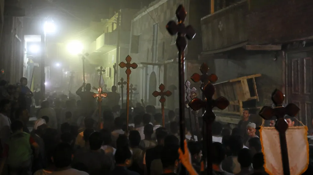 Pohřeb koptských obětí ozbrojeného útoku