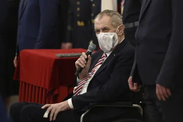 Prezident Zeman jmenoval Eichlera profesorem, v minulosti to odmítl učinit