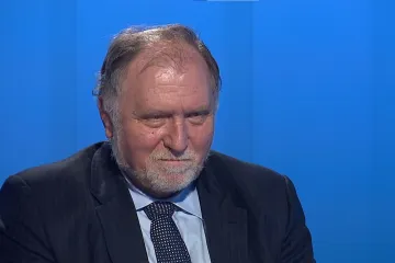 Neposlušnost ukazuje ztrátu důvěry ve stát, nejsme ale v totálním rozkladu, věří advokát Sokol