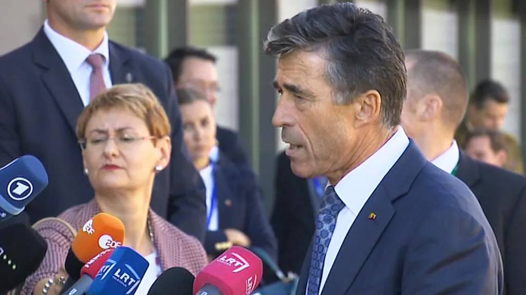 Anders Fogh Rasmussen na setkání ministrů obrany EU v Litvě