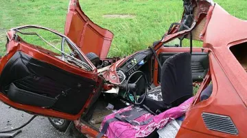 Auto po nehodě