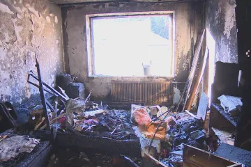 Lidem, kterým požár v Kraslicích zničil byty, má pomoci sbírka