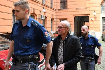 Po osmnácti letech na útěku dostal muž obžalovaný z podvodů devět let vězení