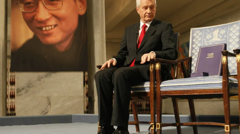 Thorbjörn Jagland oceňuje Liou Siao-pa Nobelovou cenou míru