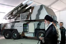 Írán poprvé připustil jednání o svých raketách. Výměnou žádá konec vyzbrojování Saúdů a Emirátů