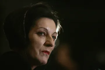 Demokracie je znuděná svobodou, obává se nobelistka Herta Müllerová. Čtyřicet let varuje před diktaturami