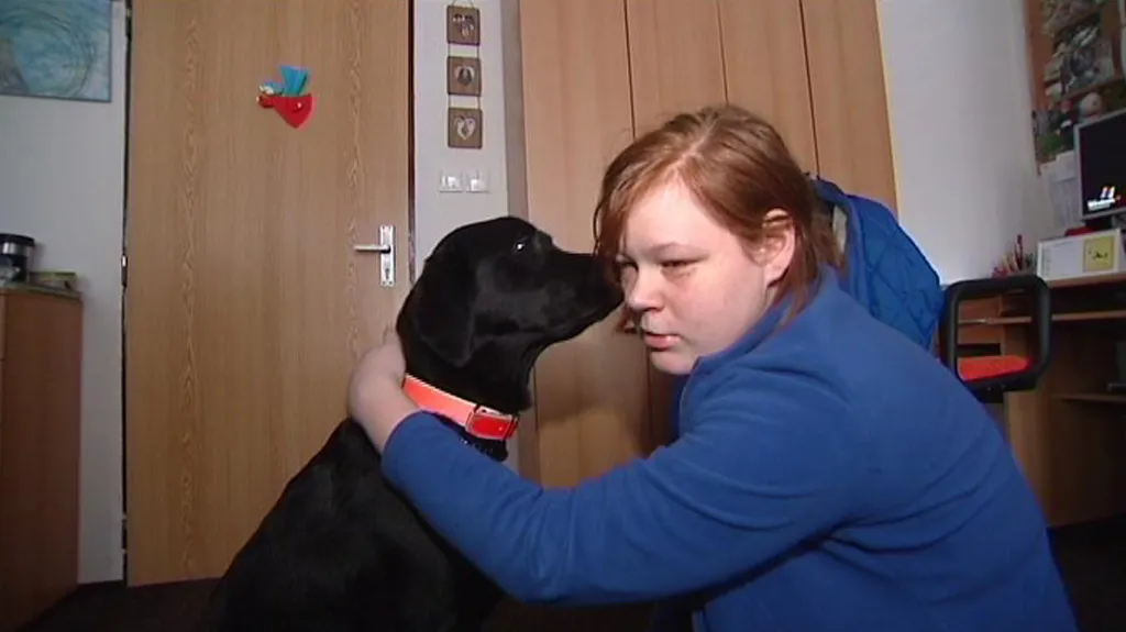 Kamila se svým vodicím psem