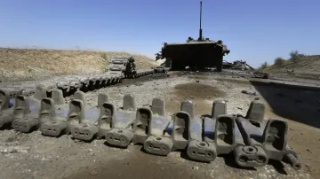 Zbytky zničeného ukrajinského tanku