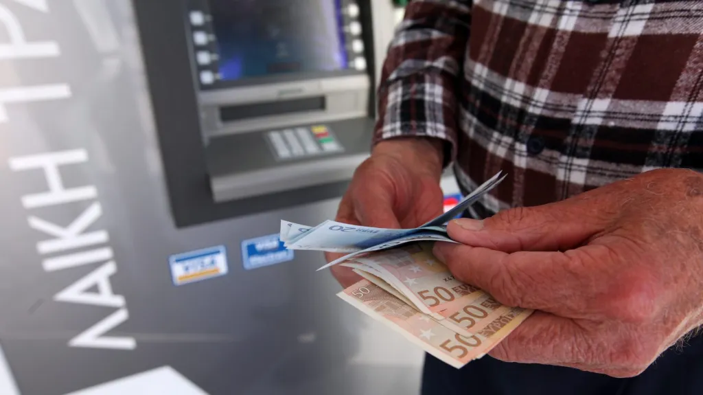U bankomatu