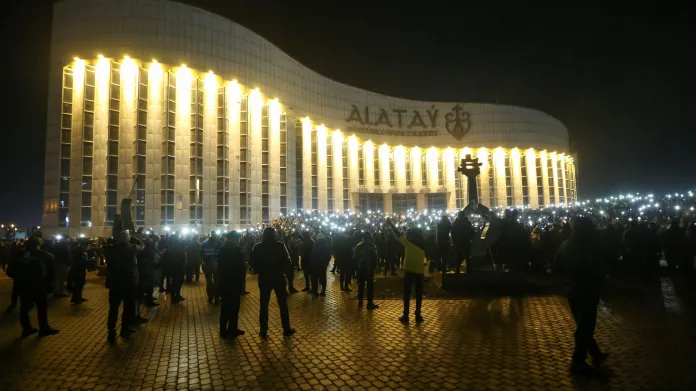 Protesty proti zdražení LPG v Almaty