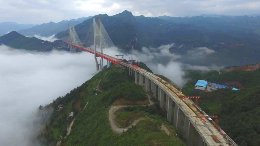 Nejvyšší most světa bude nově stát v Číně