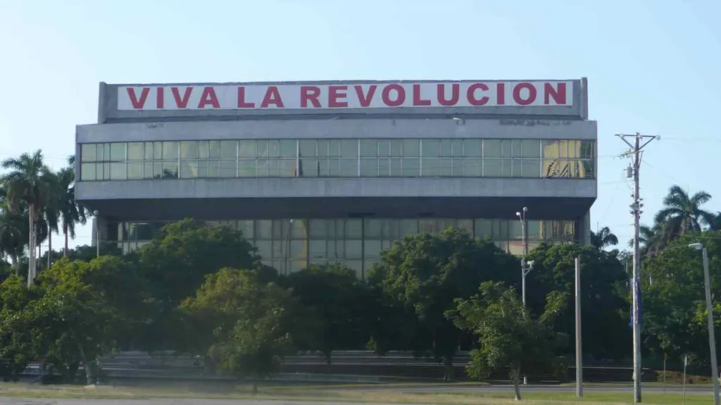 Viva La Revolucion