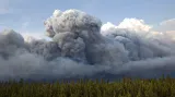 Mohutné lesní požáry v kanadské Albertě