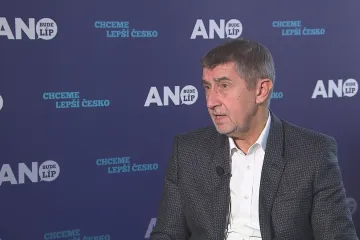 Základ programového prohlášení má Babiš hotový. Levici láká na vyšší důchody, pravici na nižší daně