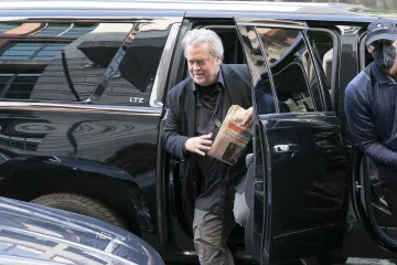 Trumpův stratég Bannon pohrdal Kongresem, usnesl se soud