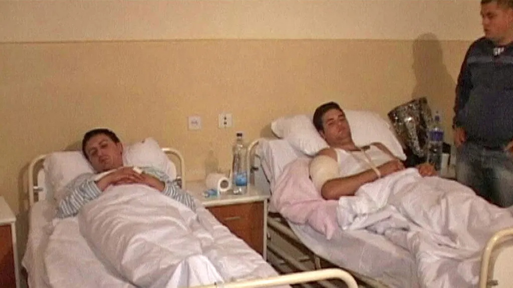 Srbové zranění při přestřelce v Mitrovici