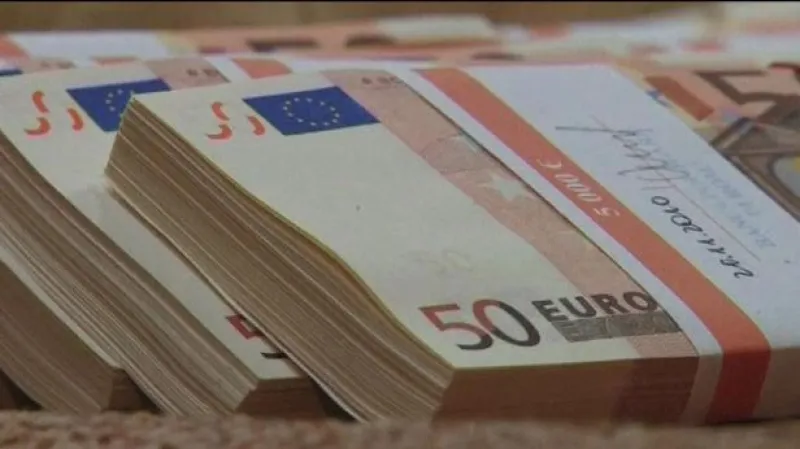 Scházejí se ministři financí eurozóny